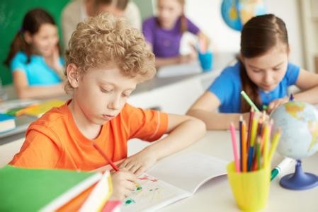 中信证券下半年投资板块,中信证券2023年大盘投资策略