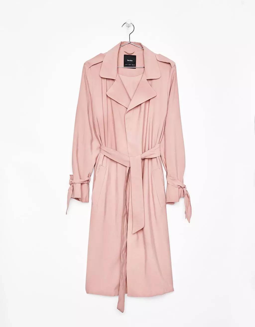 一夜入秋得添衣了,一夜入秋秋天衣服