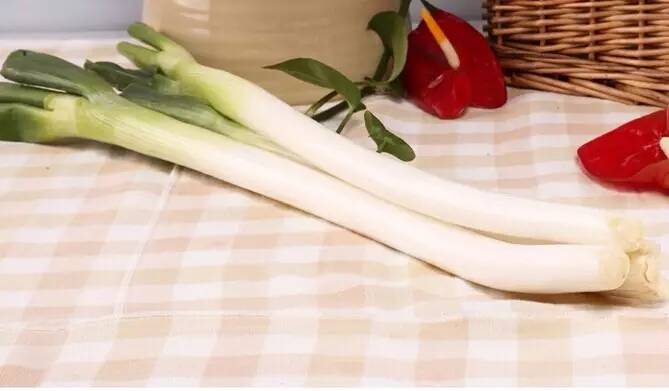 100多只羊因“毒大葱”死亡,食用果蔬当心农药残留!