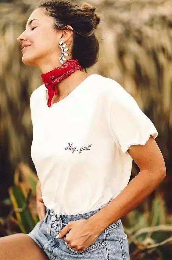 Madam问答室丨法令纹、隔离、眉笔、洗发水、丝巾搭配