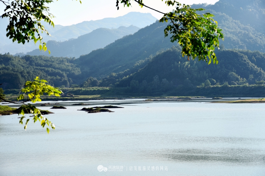 亚洲第一钢索桥,最长的钢索桥