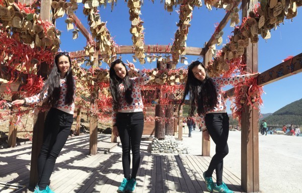 Hi,我是小可,我又回来了,产后第一次出行,娘子军奔赴女儿国