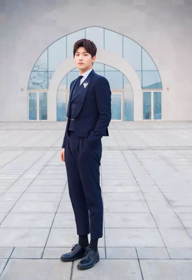 邢昭林：曾经的超重男孩如今的高挑型男