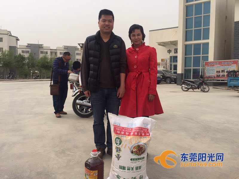 东莞援疆工作队“古尔邦节”期间走亲戚