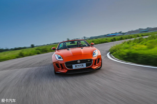 捷豹f-type高速实测,捷豹f-type可以混超跑圈吗