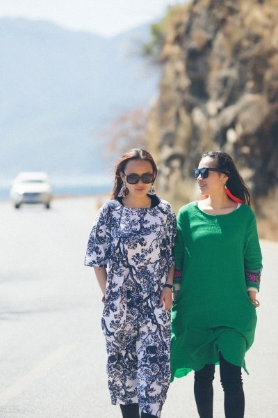 Hi,我是小可,我又回来了,产后第一次出行,娘子军奔赴女儿国