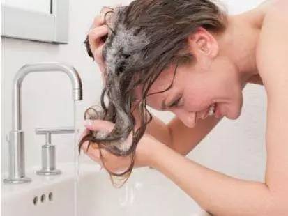 脱发发质干枯毛躁怎么办,脱发发枯怎么调