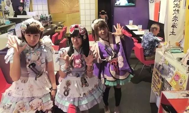 日本秋叶原女仆咖啡厅图片,秋叶原咖啡屋图片