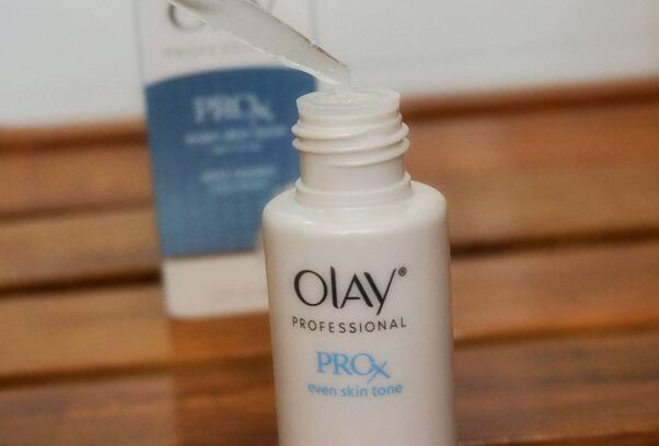 玉兰油小白瓶小绿瓶哪个好,玉兰油大红瓶好用还是小白瓶好用