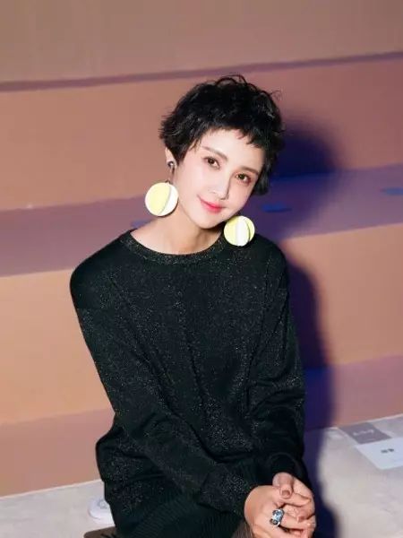 杨紫同款发型短发如何剪,杨紫王菲舒淇