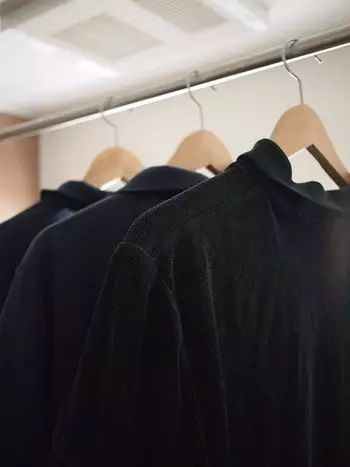 衣架选不好，你的贵衣服都毁了！