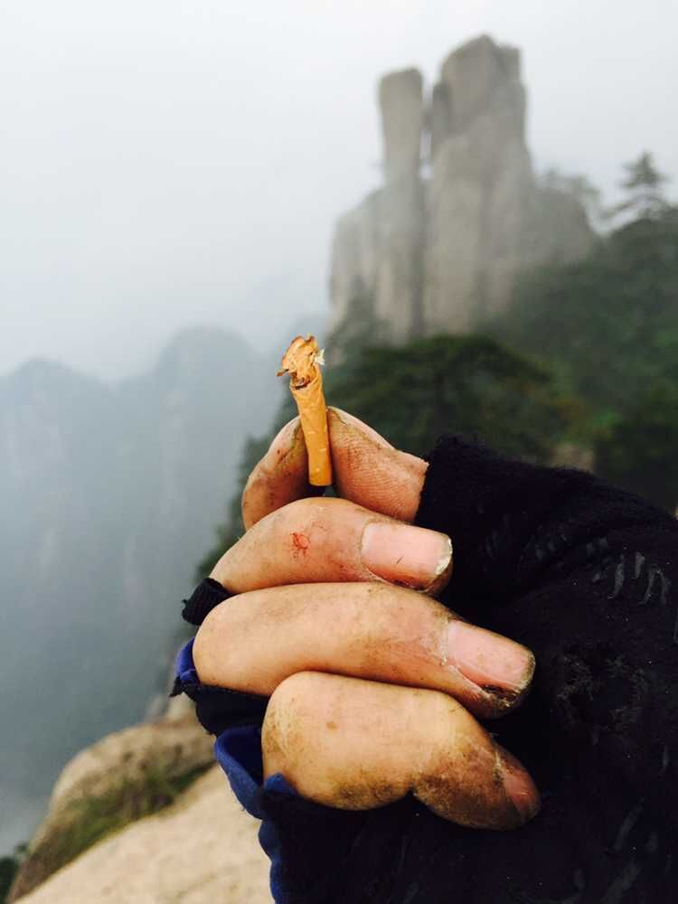 走近你就走进了痛苦出自哪里,走近你就是走近痛苦