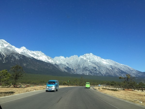 Hi,我是小可,我又回来了,产后第一次出行,娘子军奔赴女儿国