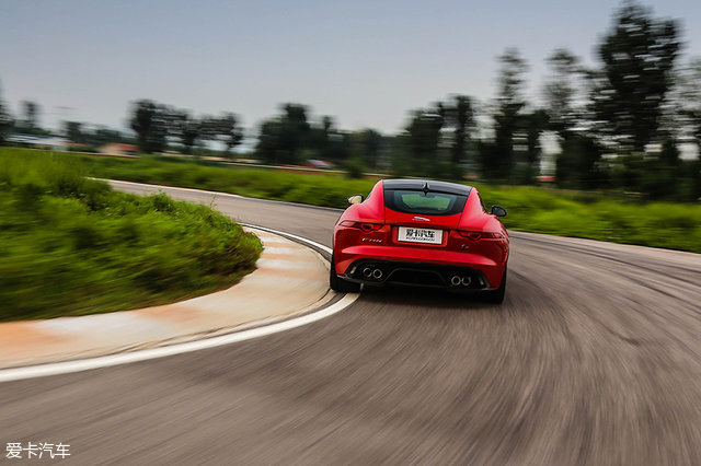 捷豹f-type高速实测,捷豹f-type可以混超跑圈吗