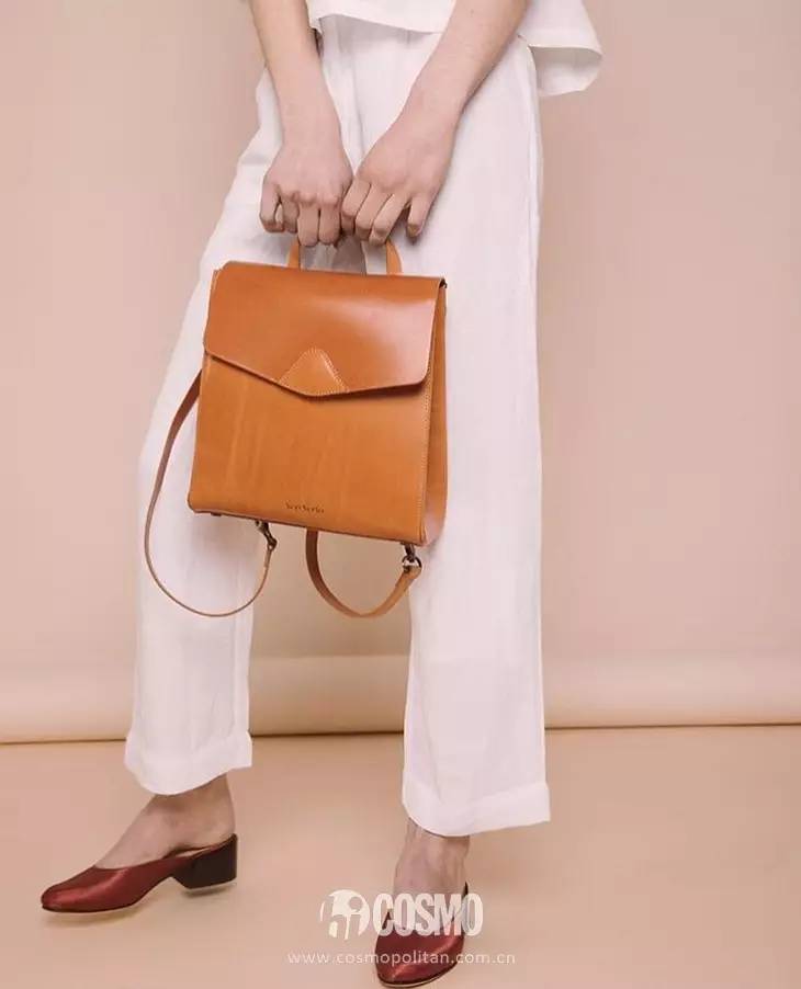 学生党开学季双肩包来咯,开学必备的结实帆布双肩包