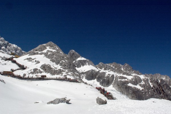 Hi,我是小可,我又回来了,产后第一次出行,娘子军奔赴女儿国