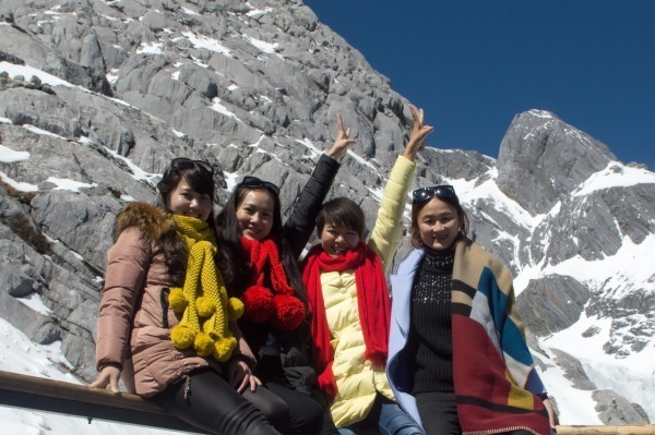 Hi,我是小可,我又回来了,产后第一次出行,娘子军奔赴女儿国