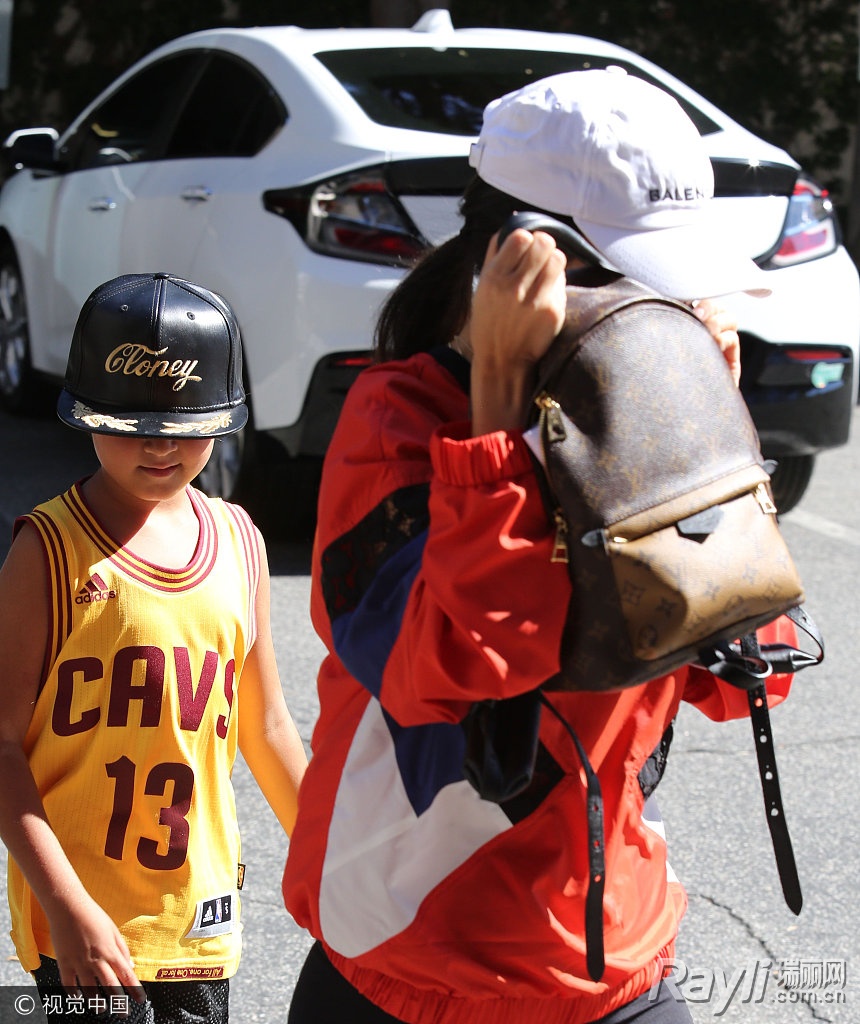 躲镜头挑战综艺,躲镜头女明星