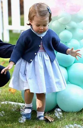 凯特生娃年龄,凯特会怀四胎吗