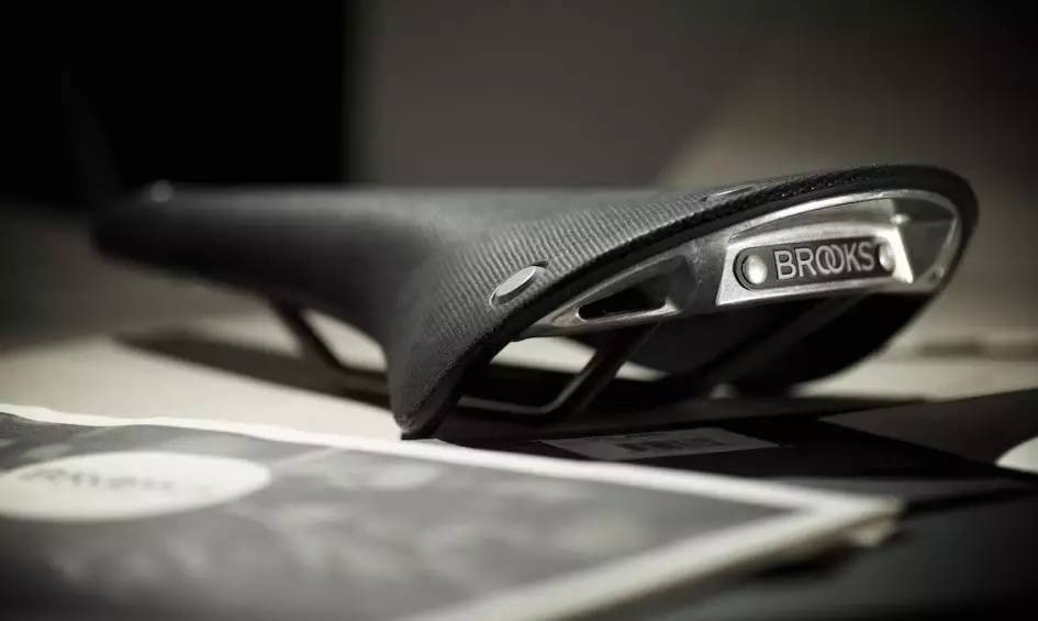 brooks车座,brooks坐垫是什么皮