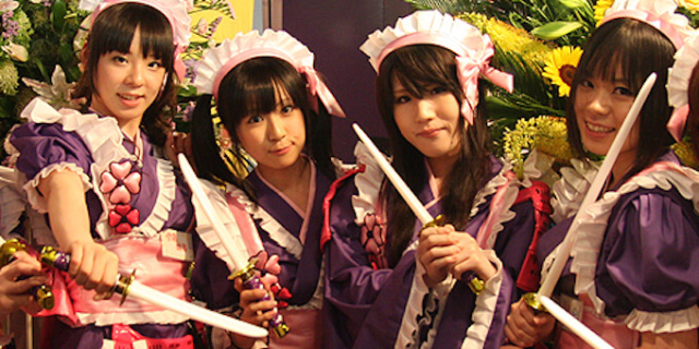 日本秋叶原女仆咖啡厅图片,秋叶原咖啡屋图片