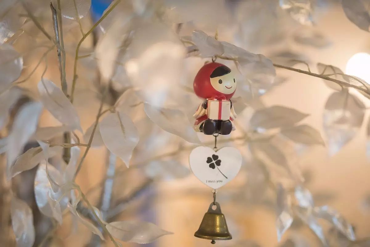 城西悄悄开了一家脑洞大开的烘焙店，辣味千层，魔方蛋糕，桃胶枸杞月饼……不输哈利·波特的糖果屋啊