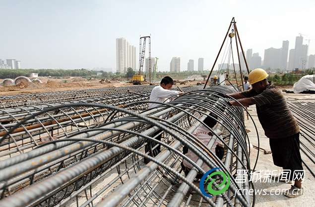 撸起袖子加油干努力工作创佳绩,撸起袖子加油干砥砺前行