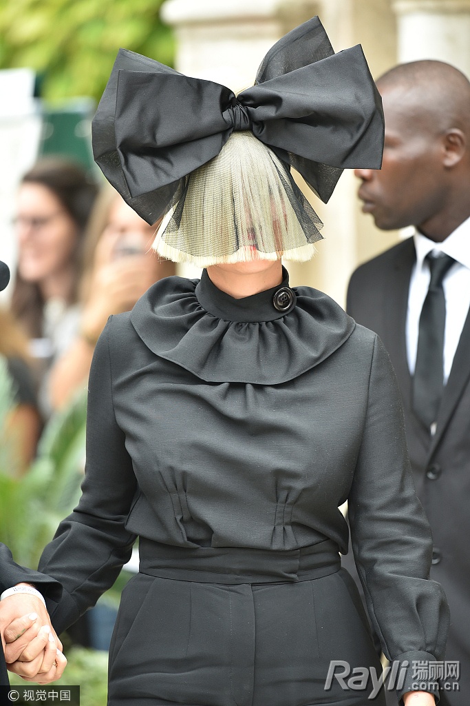 躲镜头挑战综艺,躲镜头女明星