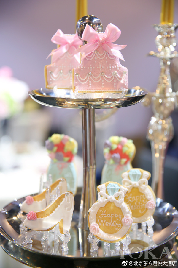 婚博会婚纱品牌,中国婚博会展位价格表最新