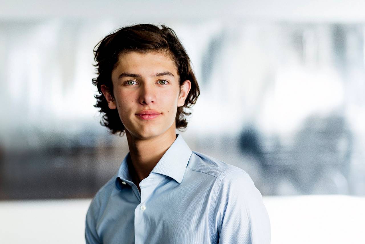 麻雀变成凤凰的人生,麻雀变凤凰普通版