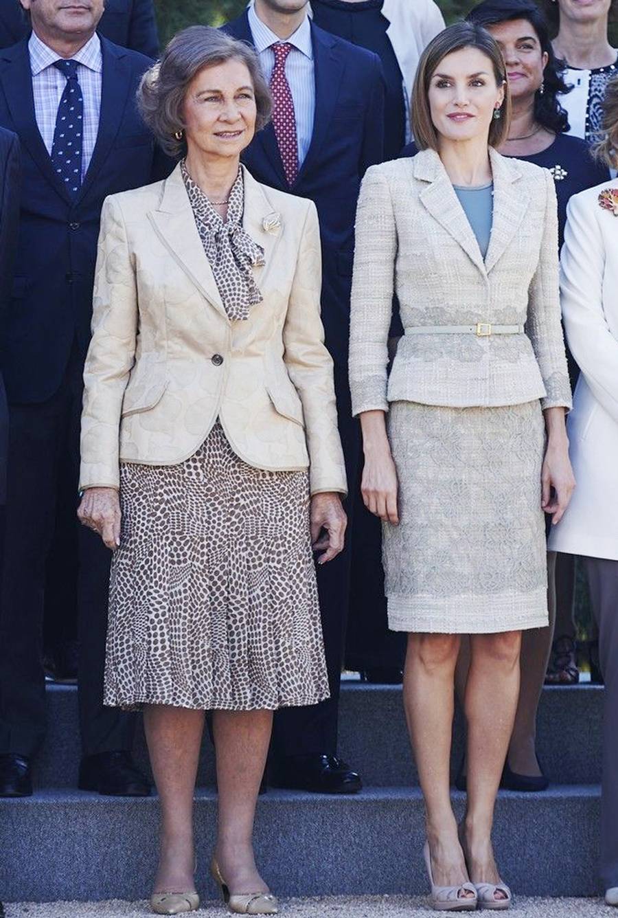 麻雀变成凤凰的人生,麻雀变凤凰普通版