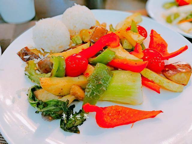 穿着蒙装游蒙古国漏了这个细节引来吃瓜群众围观