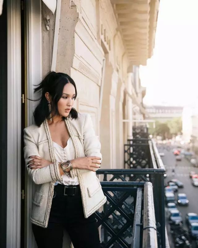 秀自己,赢大奖!百奢与ToryBurch携手寻找校园时尚大使