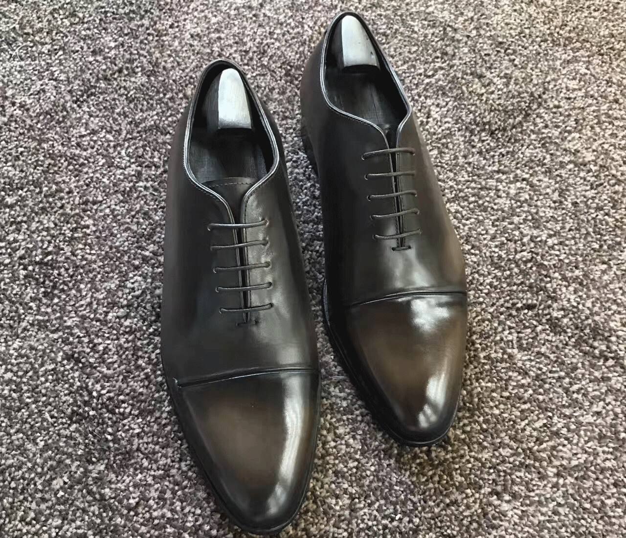 史上最强皮具护理：如何把5000块的皮鞋擦成30万的样子