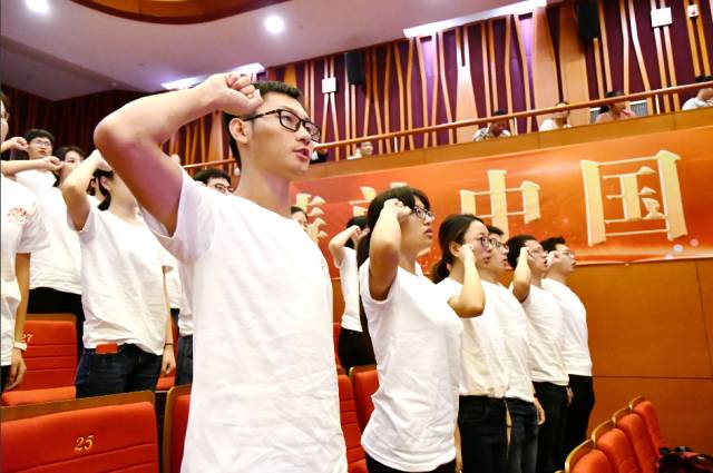 义乌表彰一批省、金华市、义乌市名优教师！