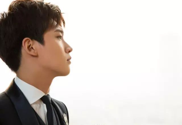 邢昭林：曾经的超重男孩如今的高挑型男