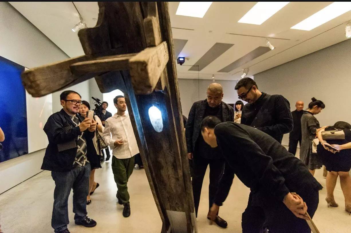 凤凰艺术｜白立方呈现另一个鲜为人知的“王功新”，“轮回”重启