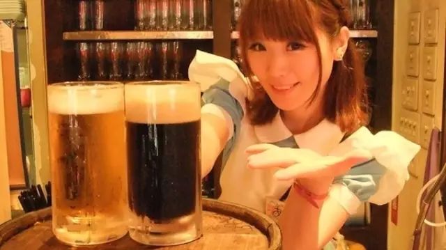 日本秋叶原女仆咖啡厅图片,秋叶原咖啡屋图片