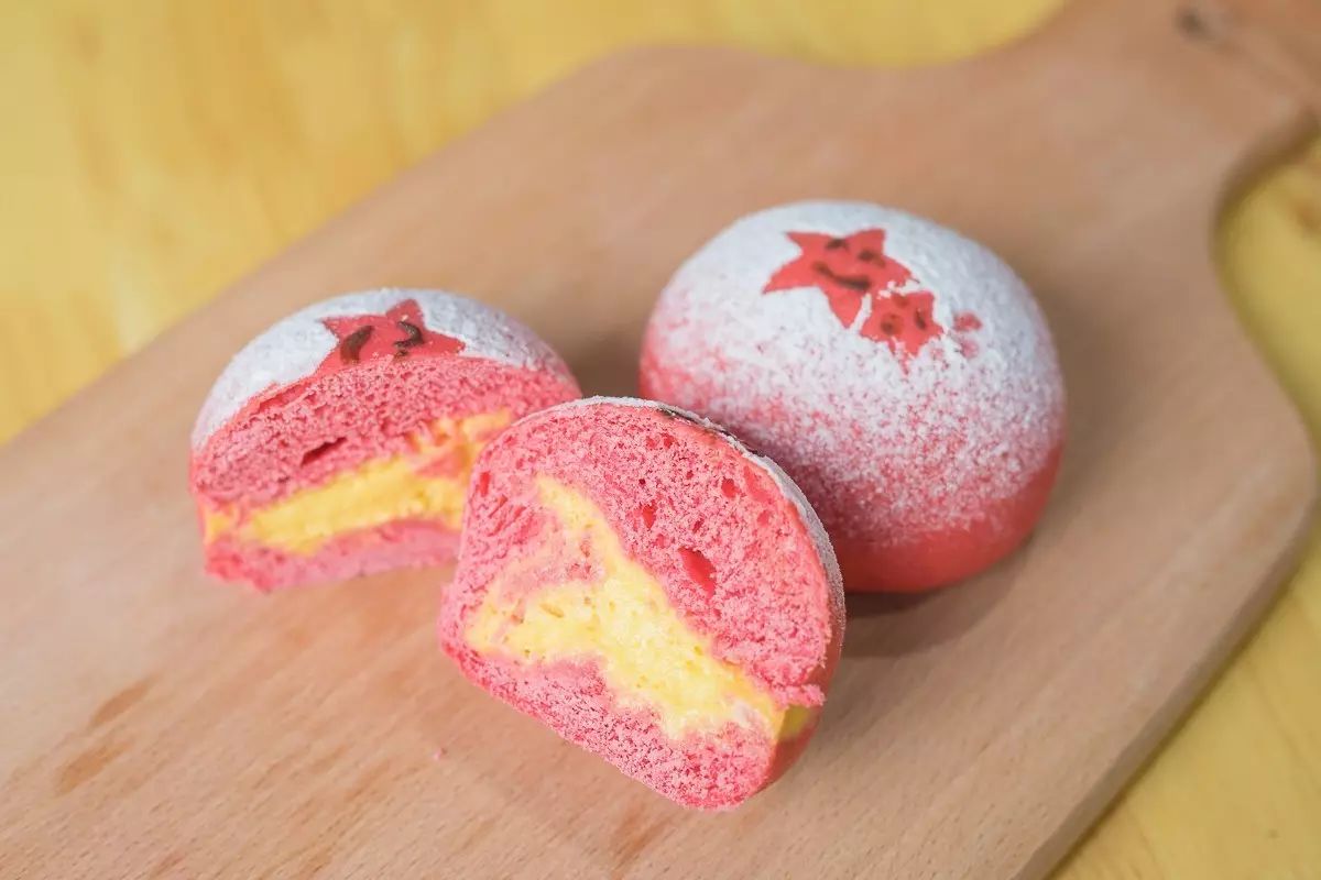 城西悄悄开了一家脑洞大开的烘焙店，辣味千层，魔方蛋糕，桃胶枸杞月饼……不输哈利·波特的糖果屋啊