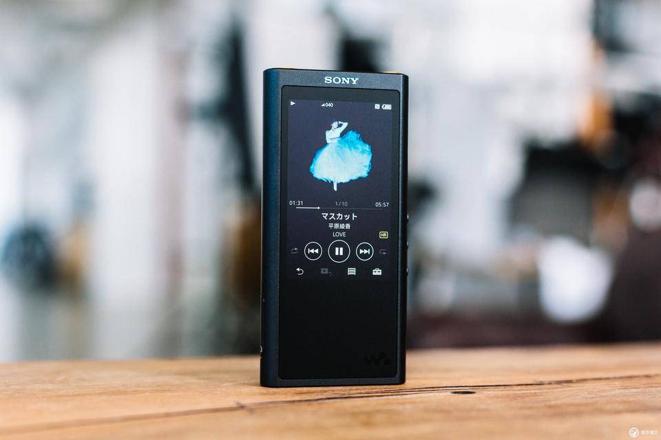 索尼walkmana300测评,索尼nw-a306和zx300a哪个好