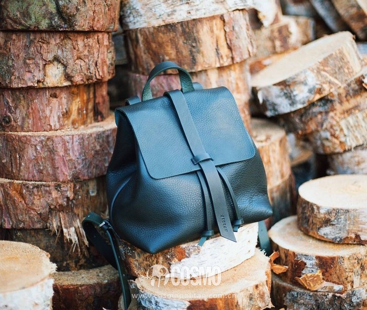 学生党开学季双肩包来咯,开学必备的结实帆布双肩包