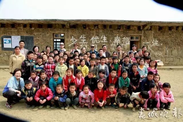 香港夫妇向哈佛捐2亿美元,香港夫妇捐款