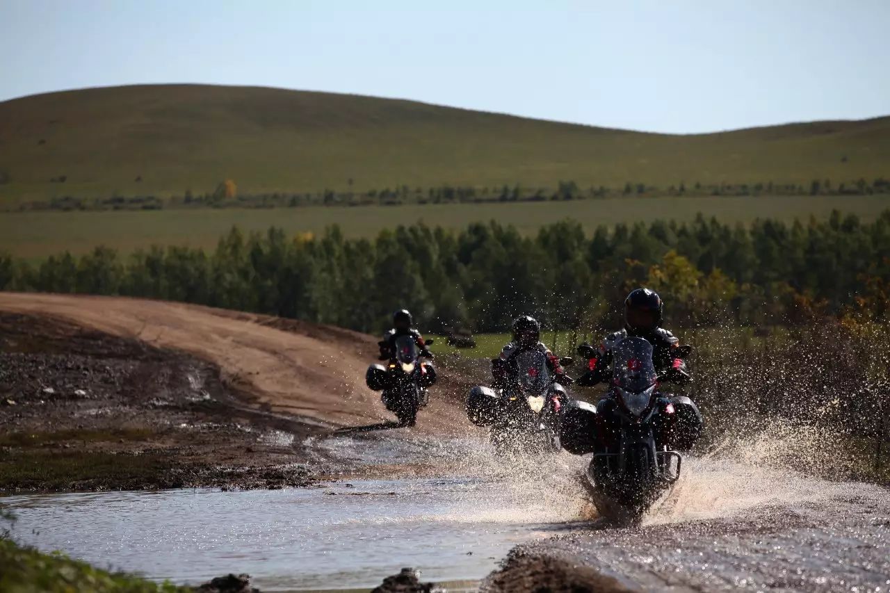 21款五羊本田190猛鸷旅行,2024五羊本田猛鸷