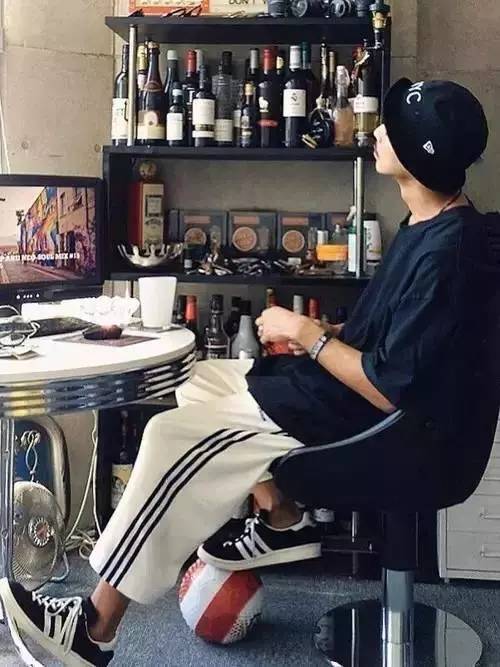 当倪妮赵丽颖同框,赵丽颖倪妮穿背带裤