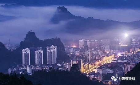 头条丨大家好！我叫巴马，这是我的简历，请多多关照！