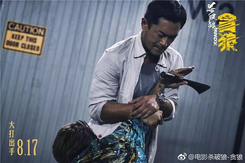 女人戴表戴在左手还是右手比较好,女人戴表不管贵还是便宜