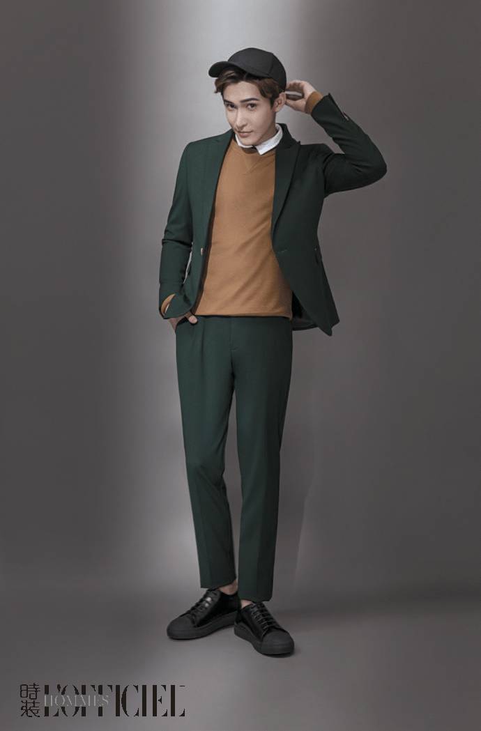 时装大片主视觉,正装写真服装