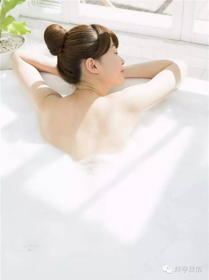 医生提醒洗澡的最佳次数,新妈妈洗澡注意哪些事项