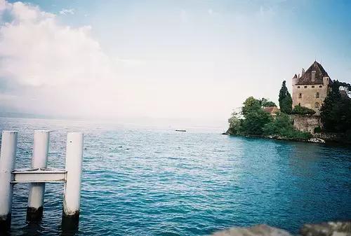 关于再别康桥的真正意义,徐志摩再别康桥背后的故事