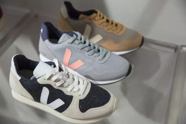 爆款已经看腻了你却还在做烂大街的伪时髦?